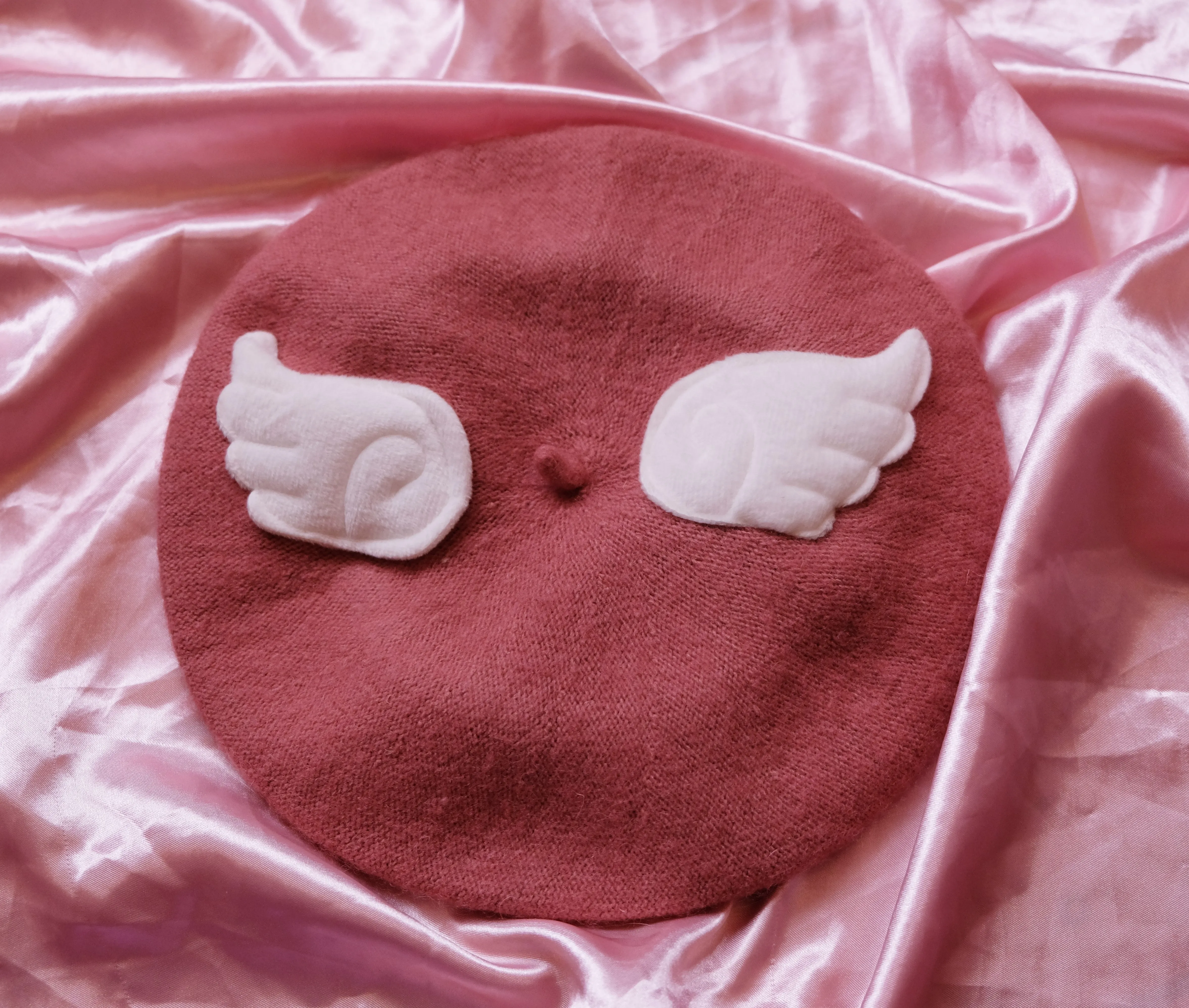 Angel berets ( 4 colours/styles)