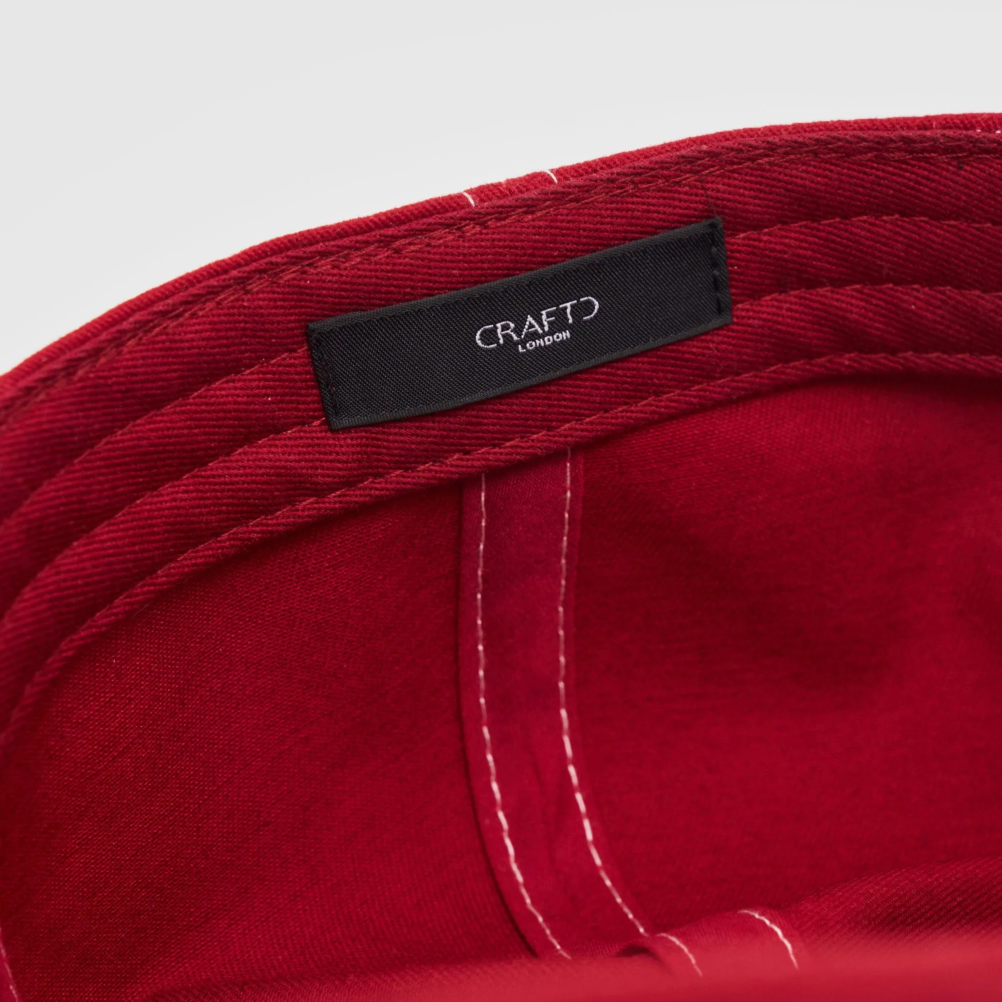 Gentlemen's Club Hat (Red/White)