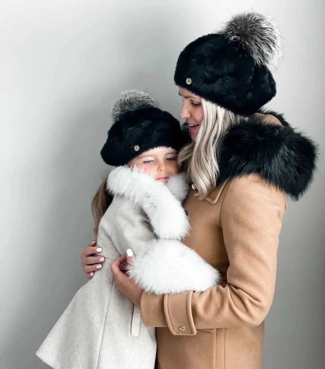 Petite Maison Kids Black 'Milana' Beret